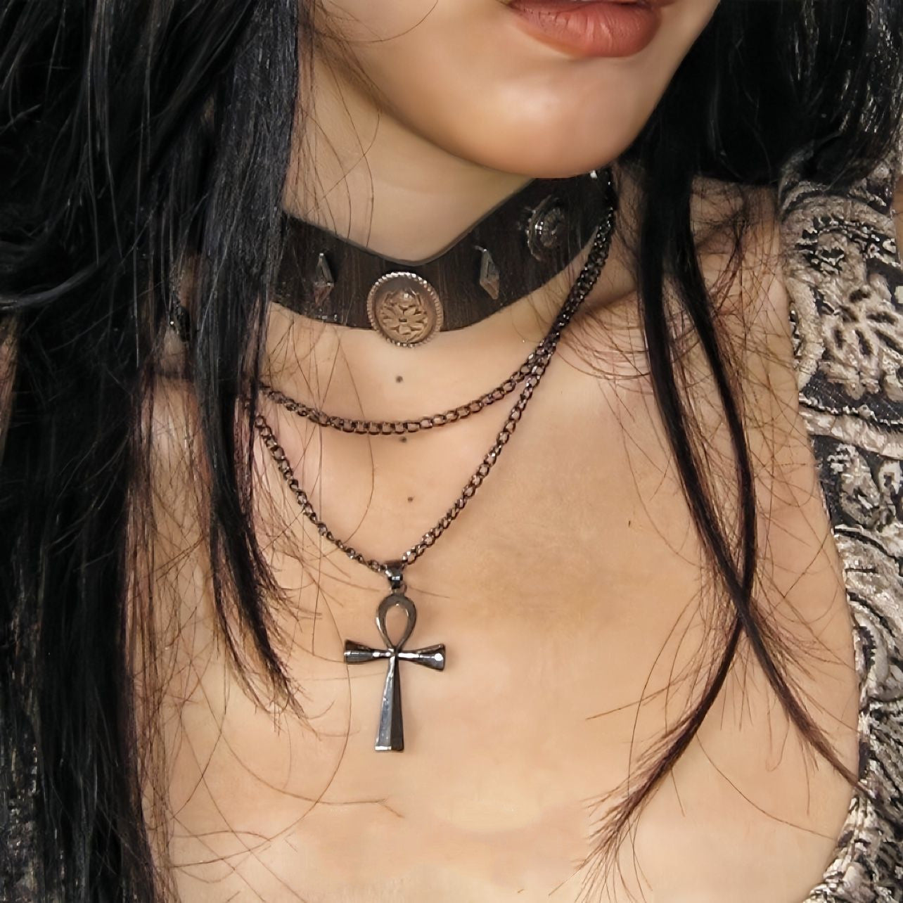 Brown Leather Retro Double Layer Cross Roman Rivet Punk All-match Necklace